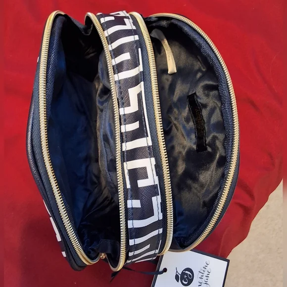 Clementine & Jane & E.L.F. NWT, Cosmetic Case & Travel Brushes - Picture 9 of 9